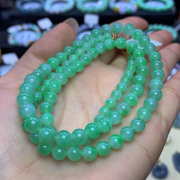 翡翠手链未镶嵌翡翠