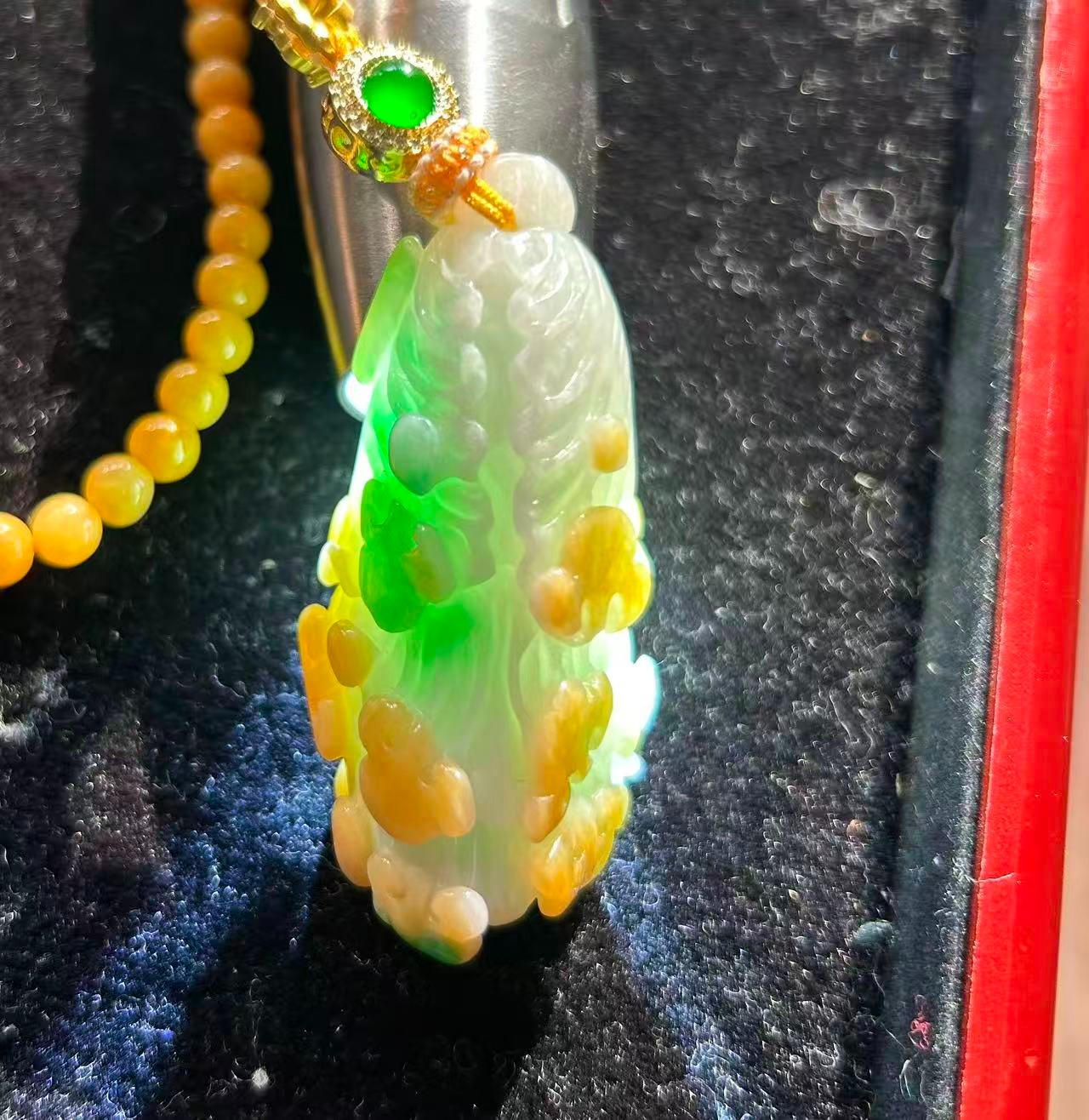 天然缅甸翡翠吊坠3023