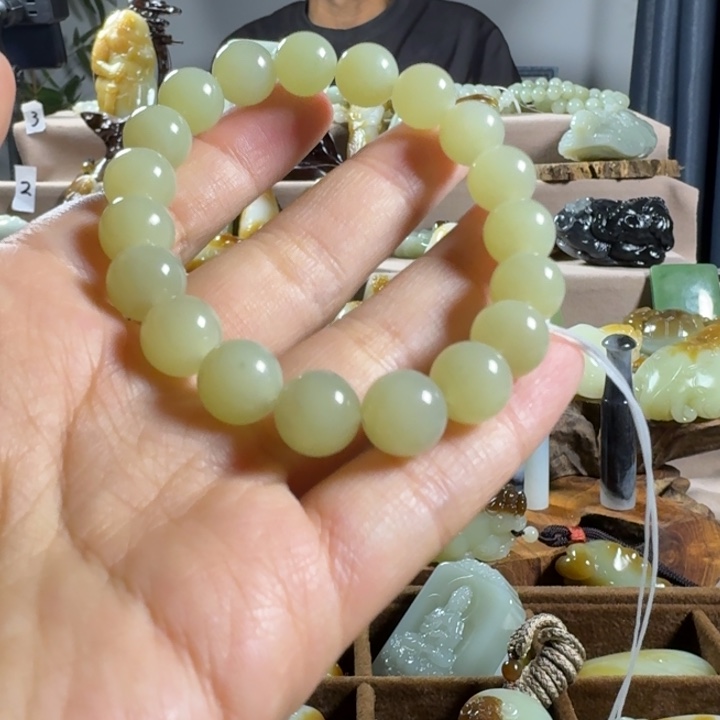 和田玉（糖玉）未镶嵌挂件