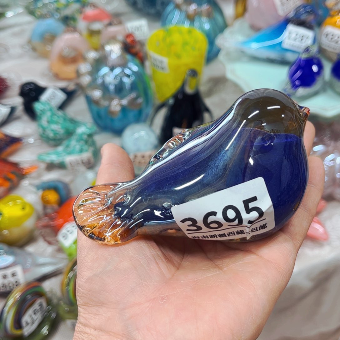 3695 ，家悦琉璃花瓶摆件
