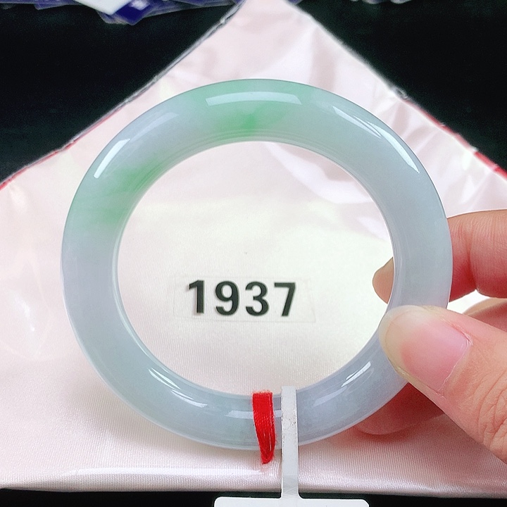 未镶嵌手镯翡翠翡翠手镯