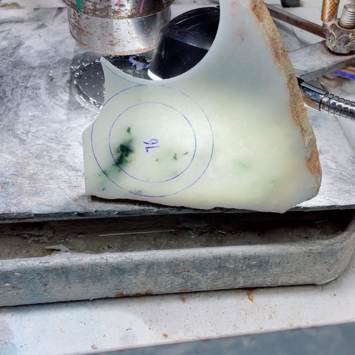 彼***登定制翡翠手镯未镶嵌