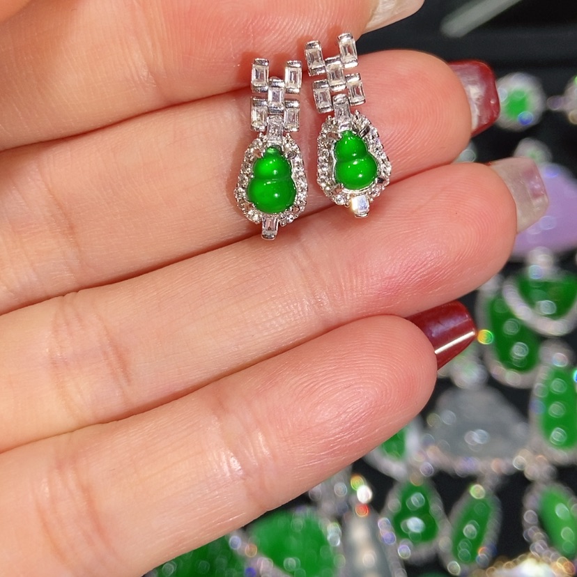 【闪购商品】翡翠耳饰未镶嵌天然翡翠