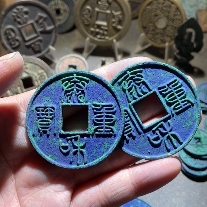 锦***傅铜现代工艺品仿制品