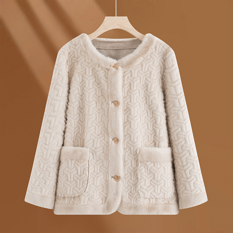 妈妈装冬季加厚外套2025新款中老年保暖雪兰貂短款时尚皮毛24018