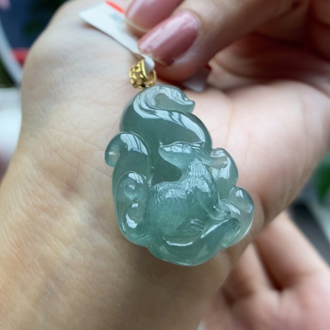 颈饰18K金镶嵌翡翠吊坠30
