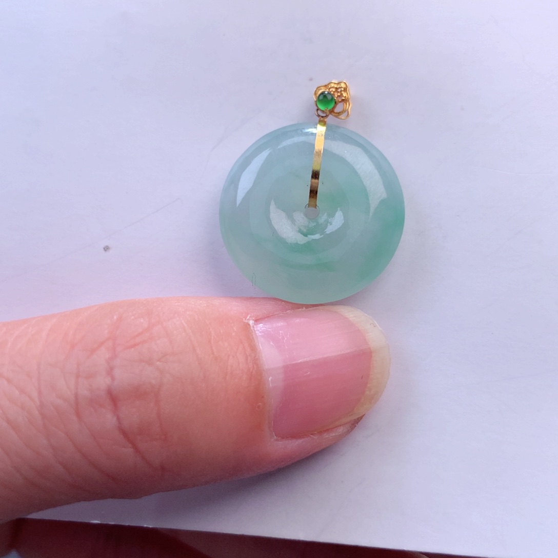 翡翠吊坠(不含链)18K金镶嵌