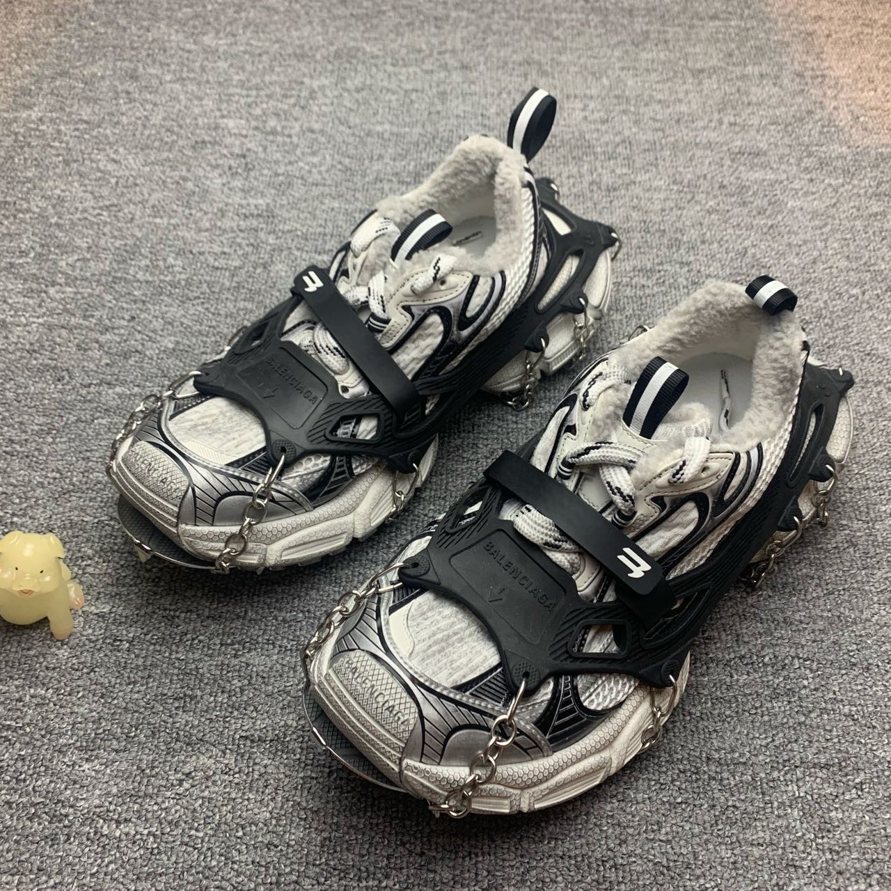 未使用 Balenciaga/巴黎世家 巴黎世家3xl冰爪锁链 40码