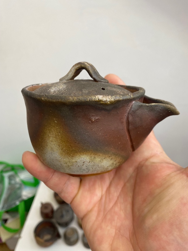 本山和全手捏老宝瓶