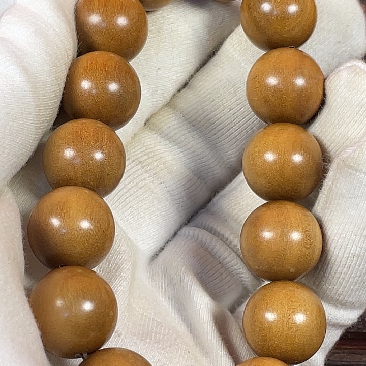 君***M檀香木老山檀顺纹1.5