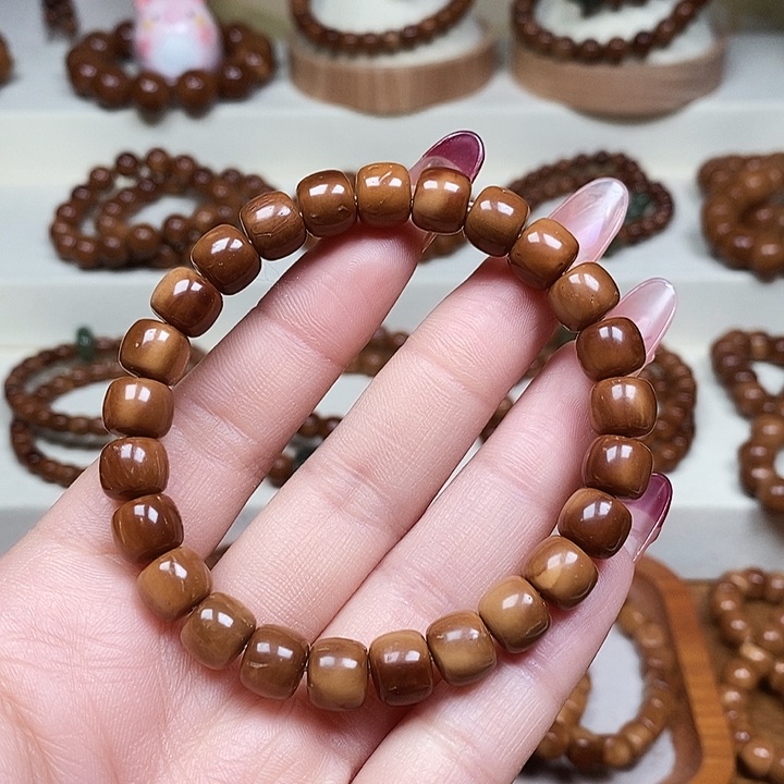 库克手串特价款带有正常的粽眼粽线卡8✖️9不退不换