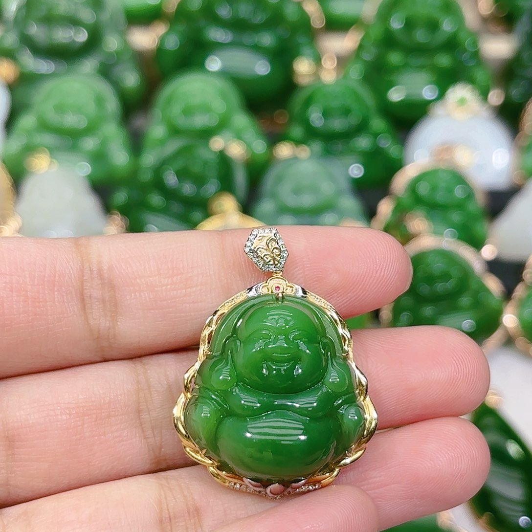 和田玉（碧玉）颈饰18K金镶嵌