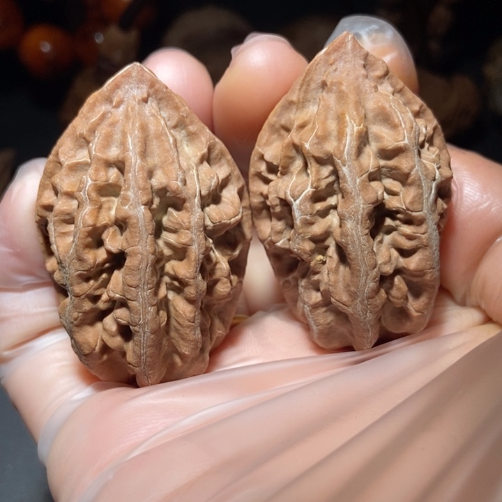 文玩核桃把件东北楸子小雪64