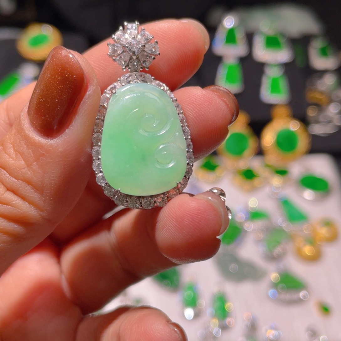 翡翠颈饰银S925镶嵌精品