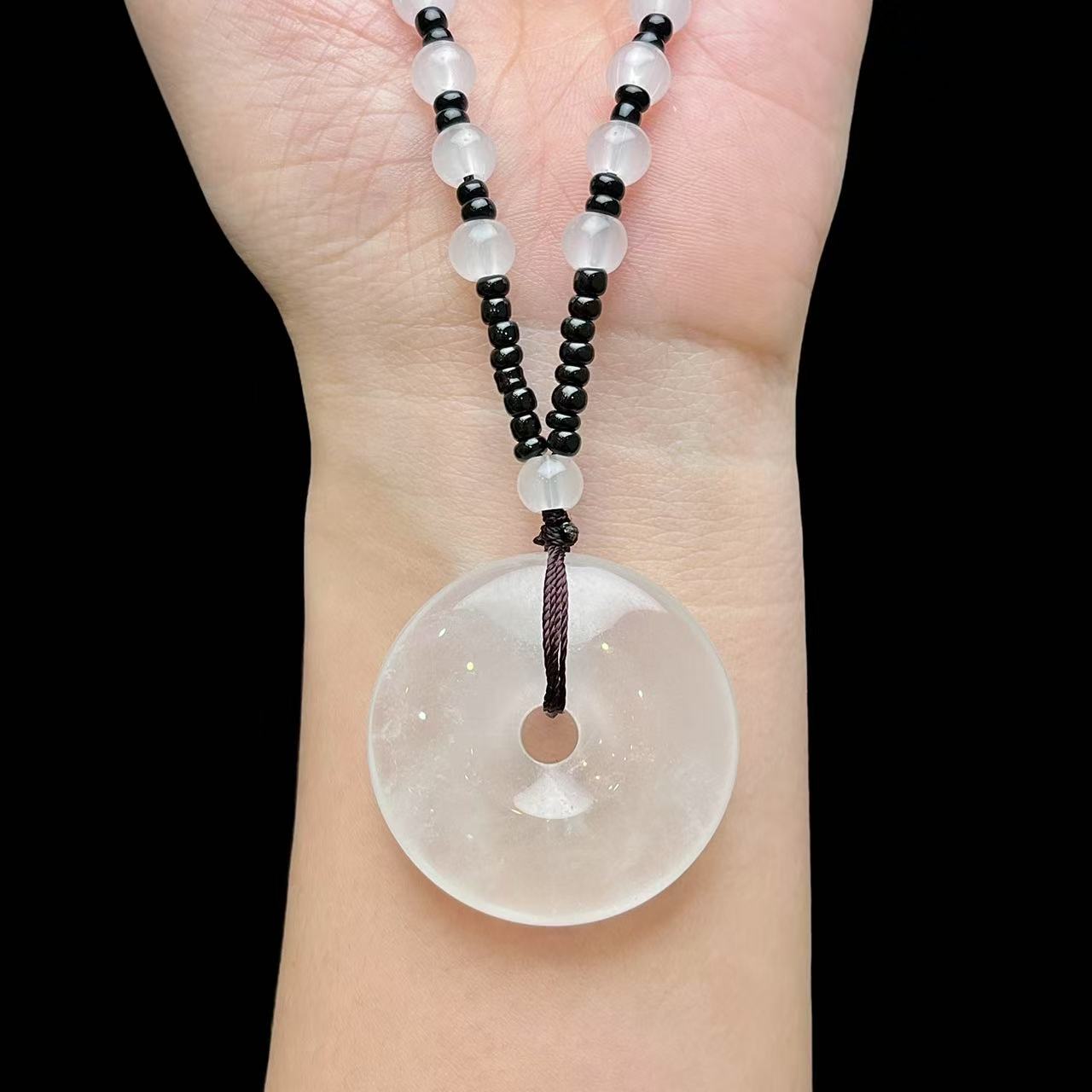 蓝针雪花白水晶吊坠(赠链) B41-01