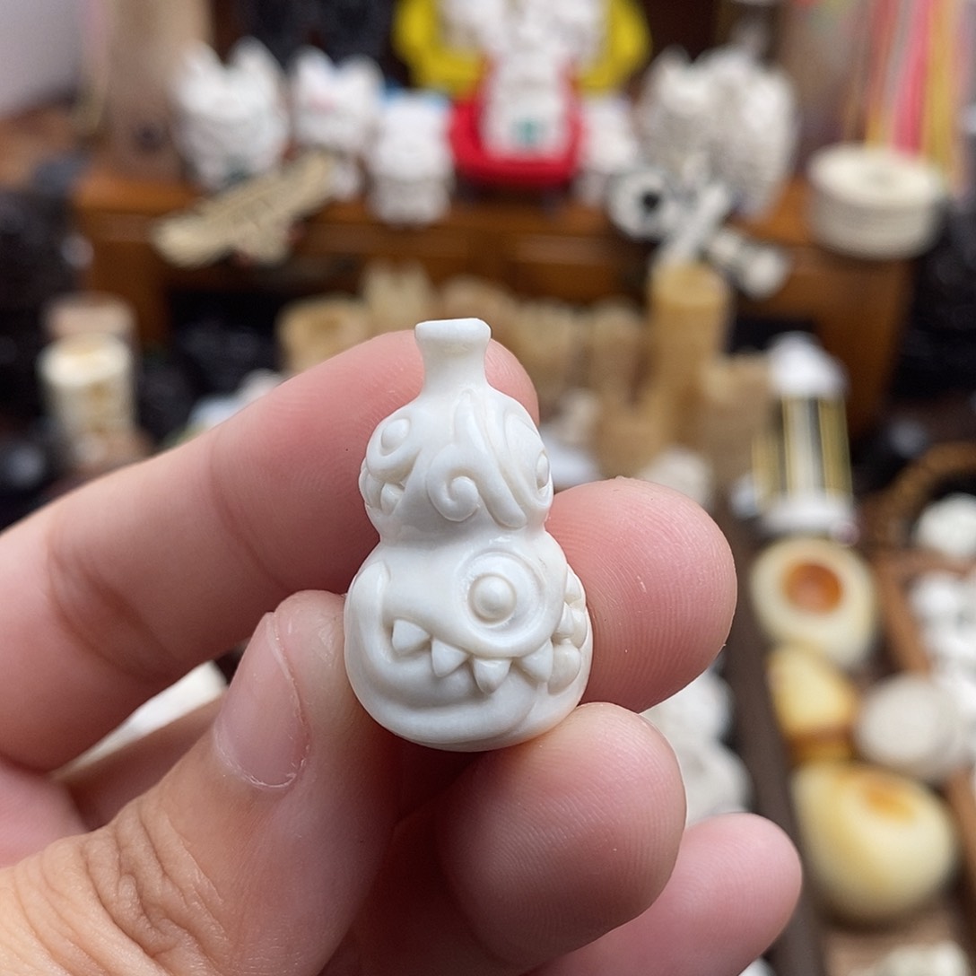 鹿骨把件c14葫芦吞吞