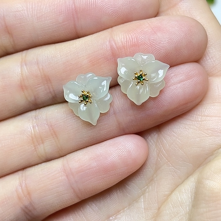 和田玉银S925镶嵌耳饰