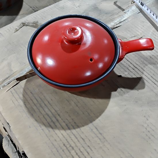 摆件盘子碗茶壶啥都有