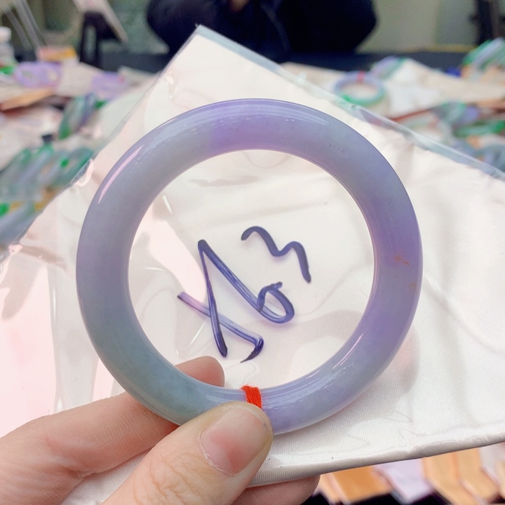 翡翠未镶嵌手镯翡翠手镯