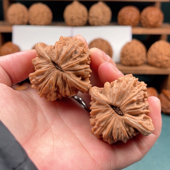 文玩核桃把件Z****644平谷四座楼微瑕