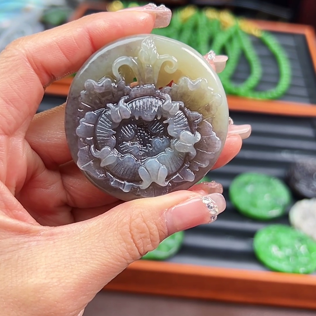 和田玉（碧玉）未镶嵌颈饰