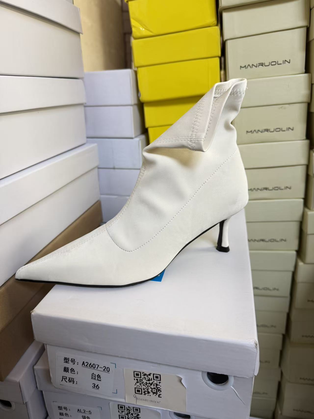 哈哈女鞋 2025国风款短靴5CM     A2607-20                     