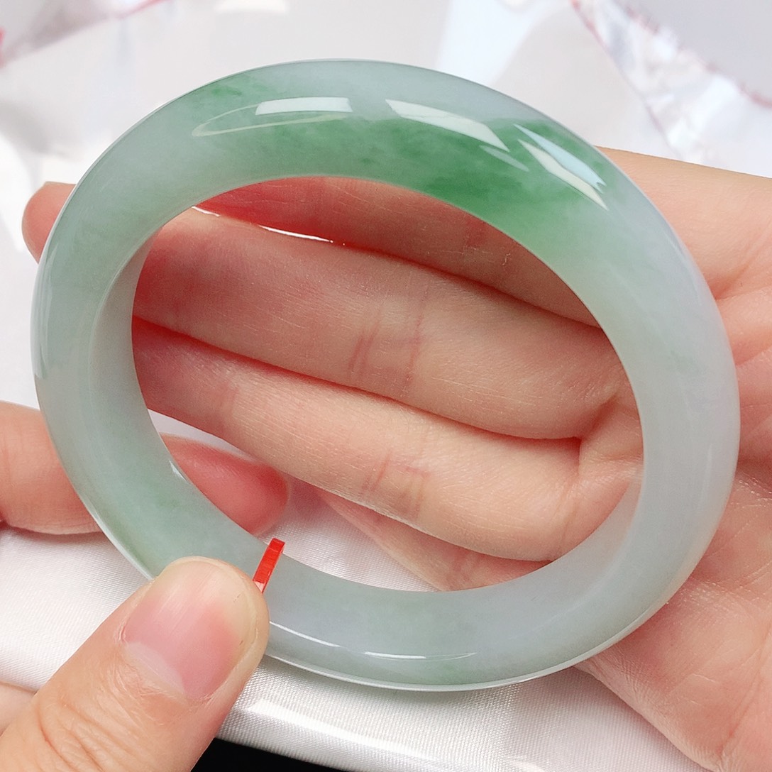 翡翠手镯未镶嵌抖音928