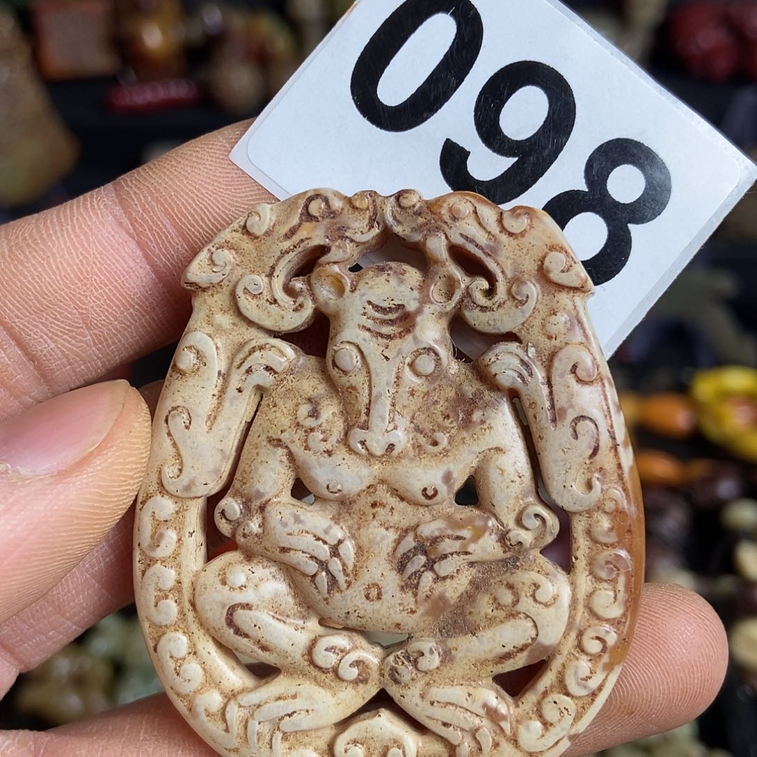 和田玉（糖玉）饰品未镶嵌