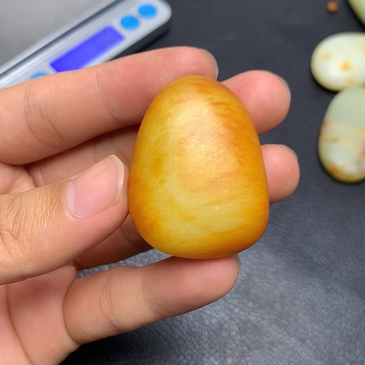 未镶嵌和田玉（糖玉）挂件