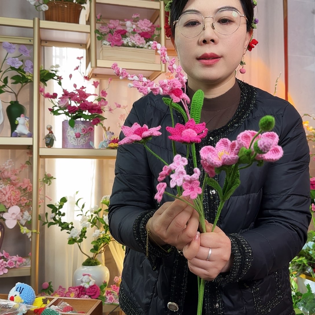 手工钩织设计花束