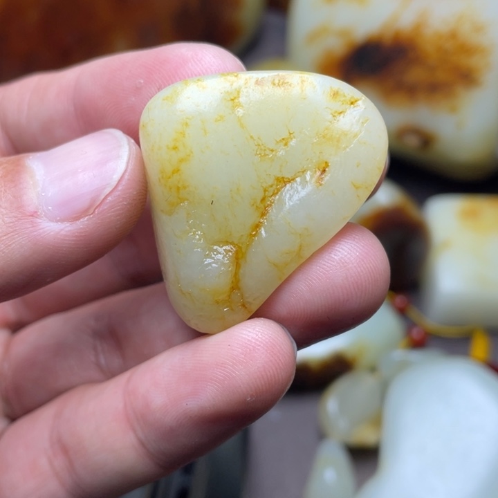 和田玉（糖玉）颈饰未镶嵌