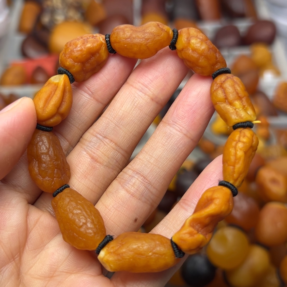琥珀裸石未镶嵌天然蜜蜡