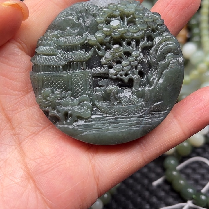 和田玉颈饰未镶嵌