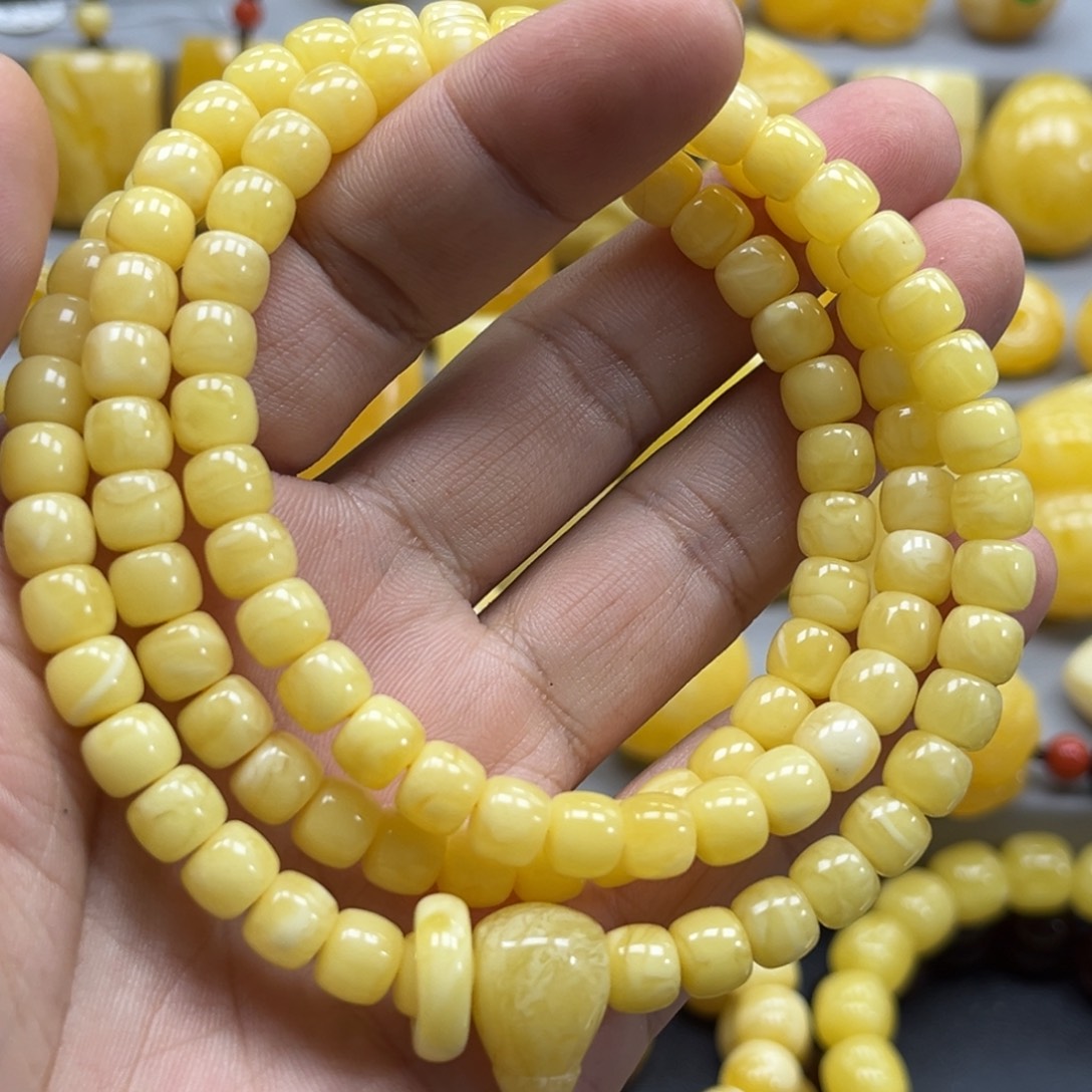 蜜蜡未镶嵌珠宝奇石