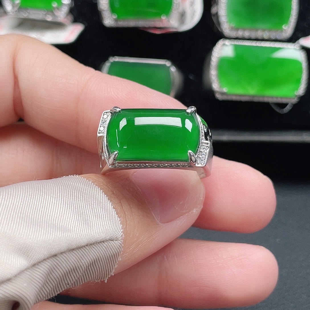 翡翠银S925镶嵌戒指天然A货翡翠没运费险3921