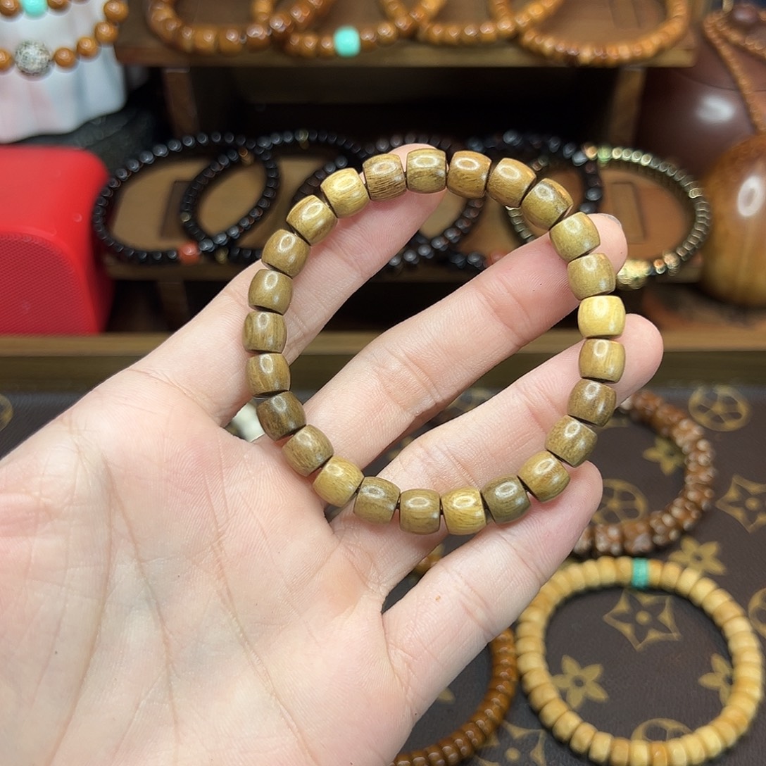 手串/手链维腊木（绿檀）