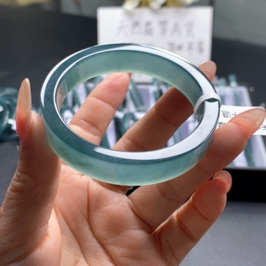 翡翠手镯未镶嵌55尺寸