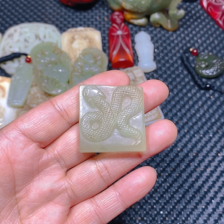 未镶嵌手链和田玉（糖玉）