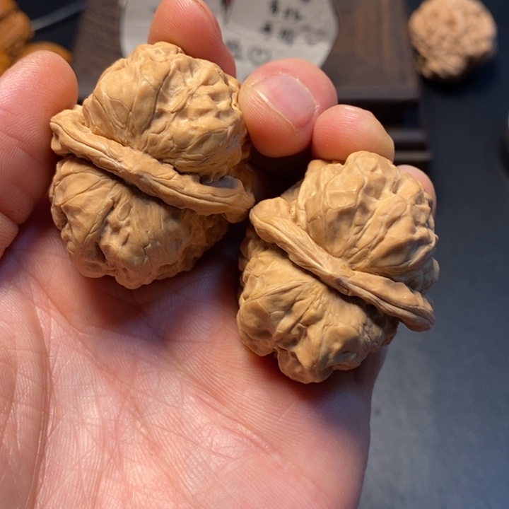 文玩核桃把件44号蛤蟆头37尺送打底