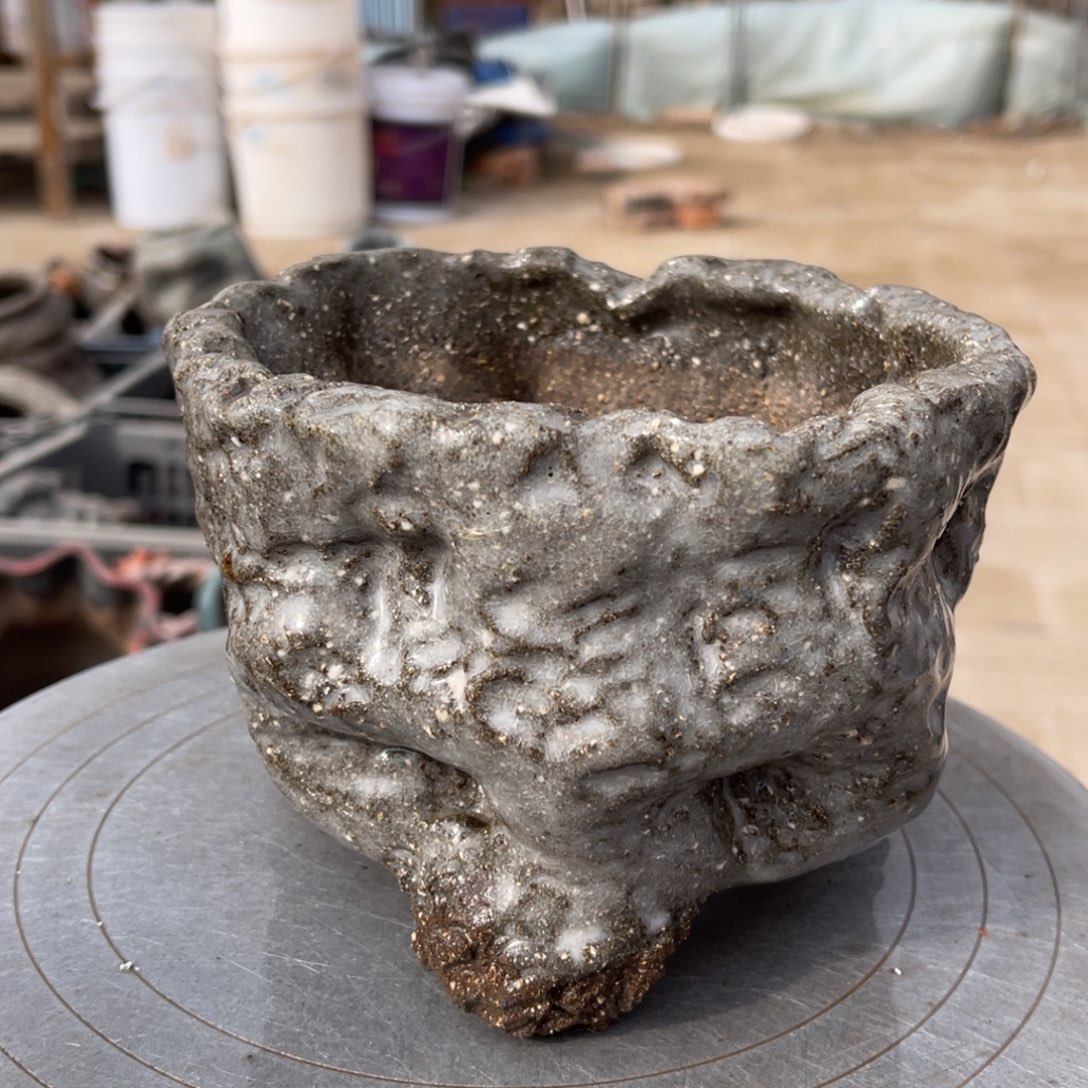 红陶粗砂陶手工花盆