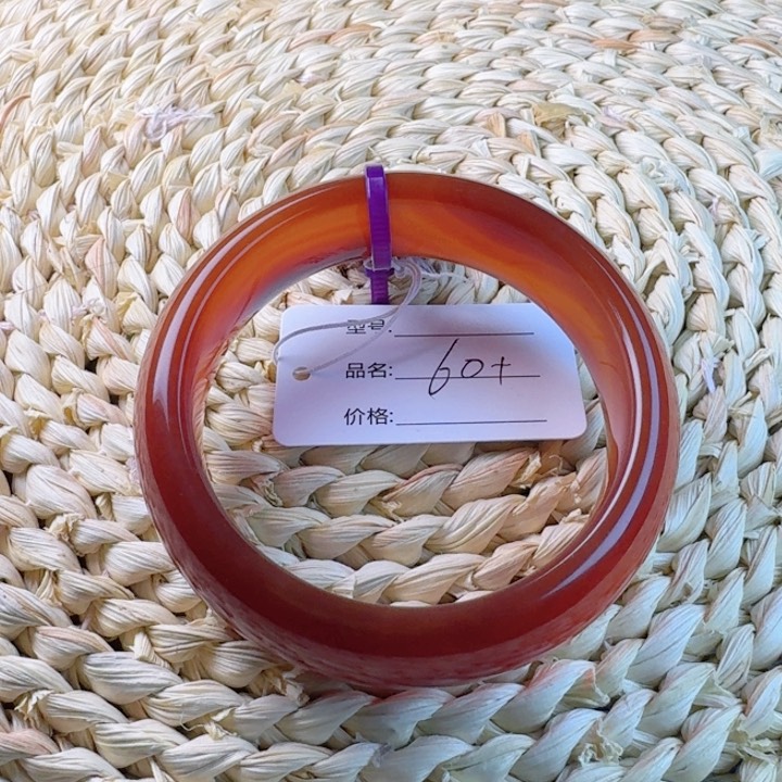 玛瑙/玉髓手镯未镶嵌仙*