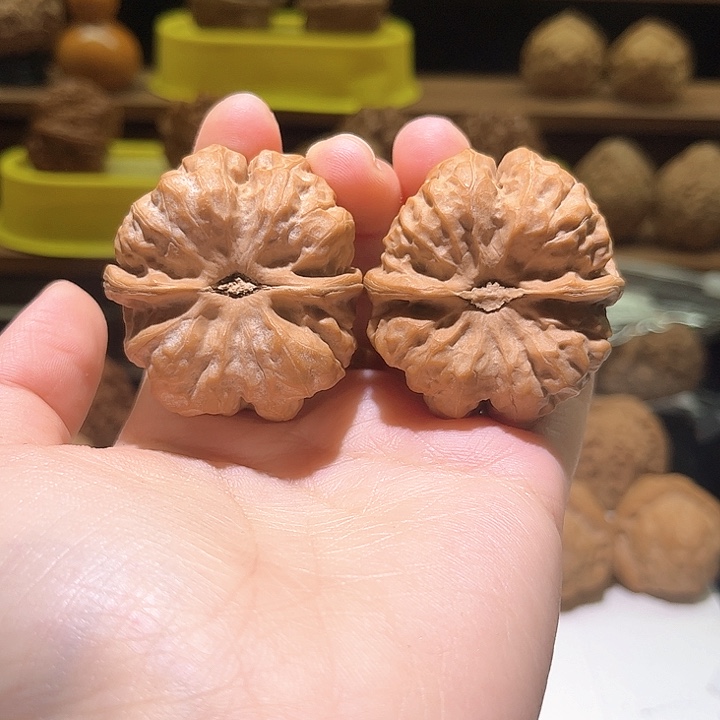 初***始吊坠文玩核桃调修蛤蟆头