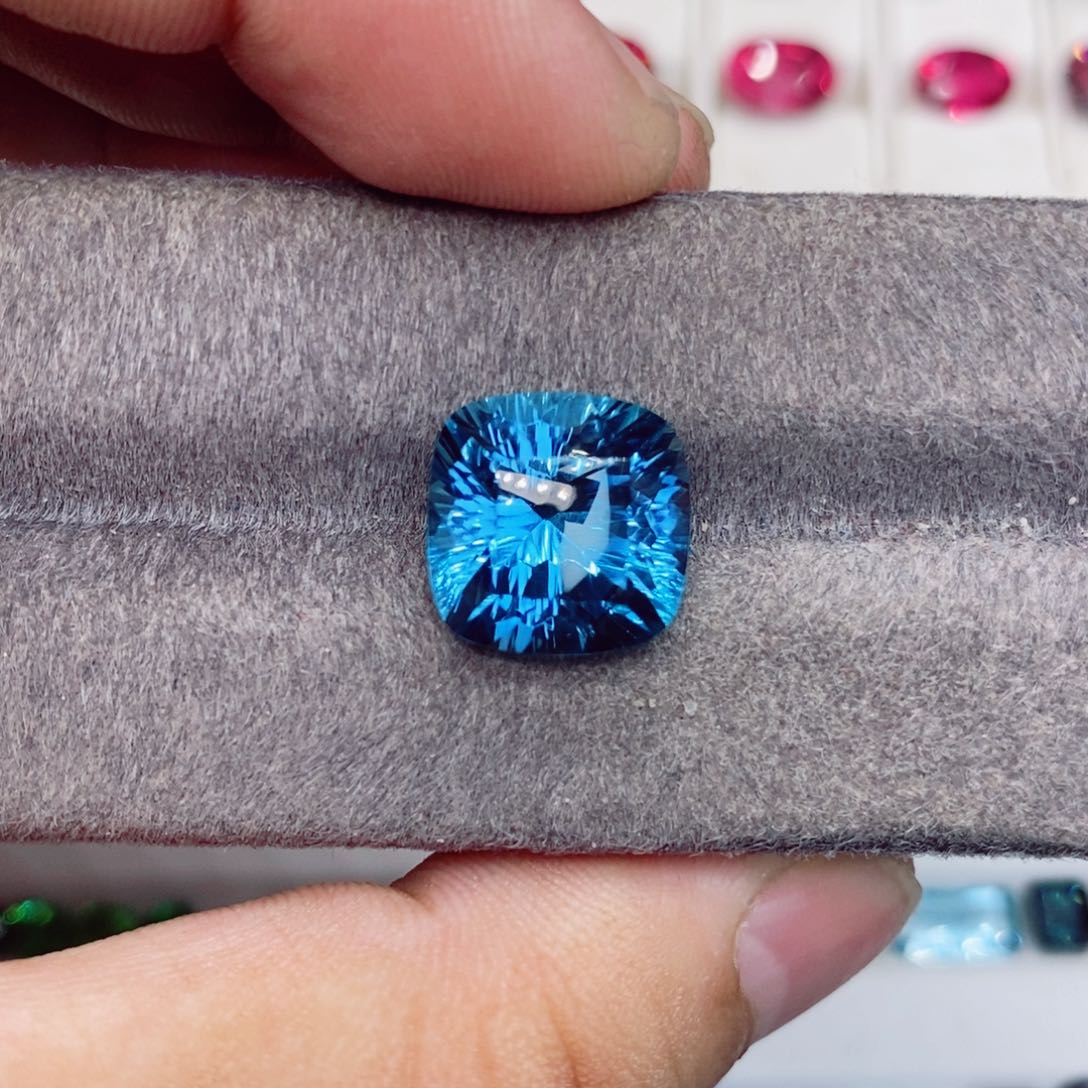 托帕石裸石未镶嵌托帕石10克拉