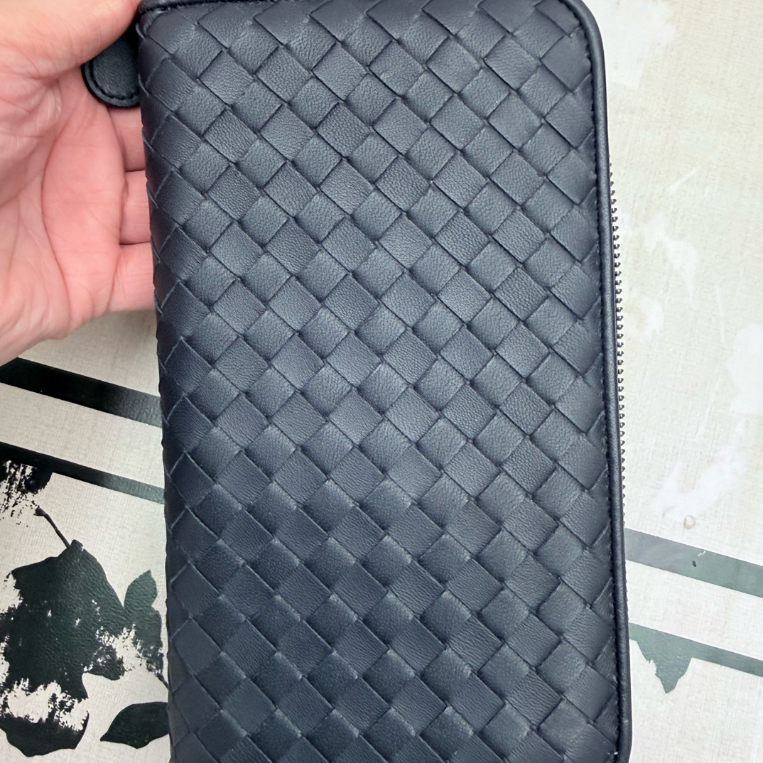 99新 BOTTEGA VENETA/葆蝶家 黑色编织钱包（18442320）