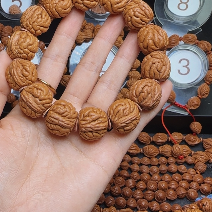 看***者手串桃核龙纹桃核