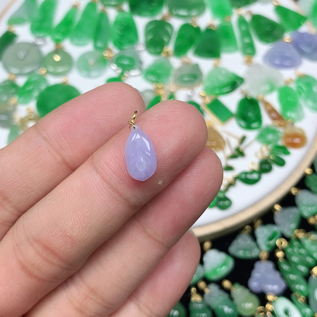 翡翠配石18K金扣头 精美缅料紫罗兰玉兰花