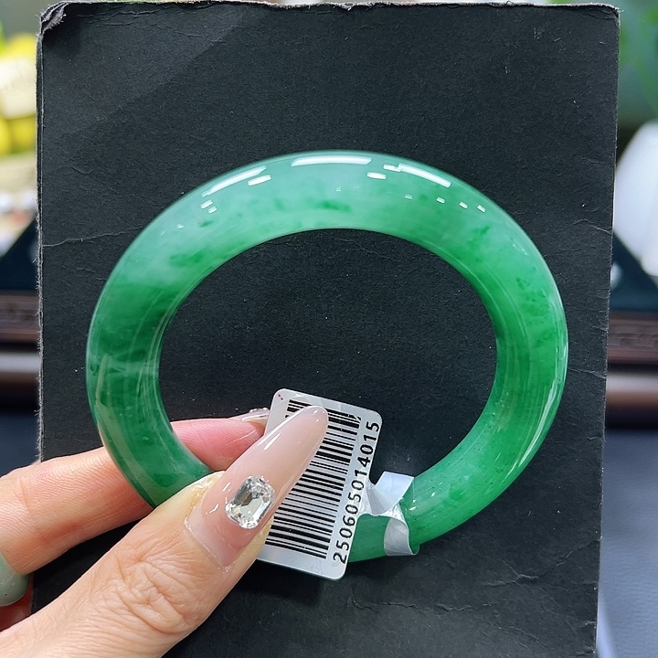 石英质玉（非洲翠）未镶嵌手镯56-57
