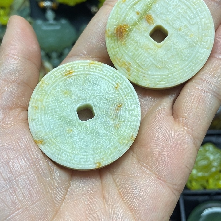 未镶嵌岫玉吊坠吊坠