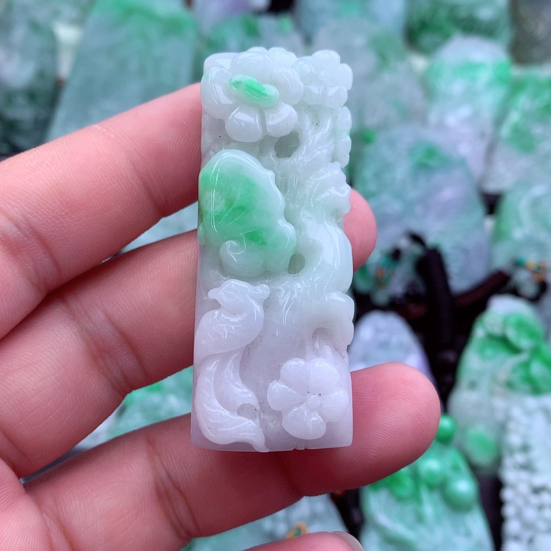 翡翠吊坠(不含链)未镶嵌