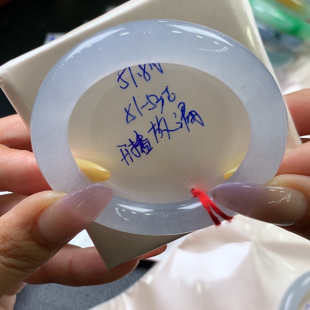翡翠未镶嵌手镯51.8圆